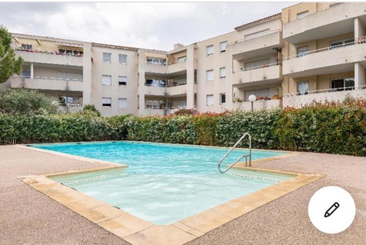 Appartement Joli T2/ Tram/ Clim/ Parking/ Wifi/ Piscine à Montpellier Extérieur photo