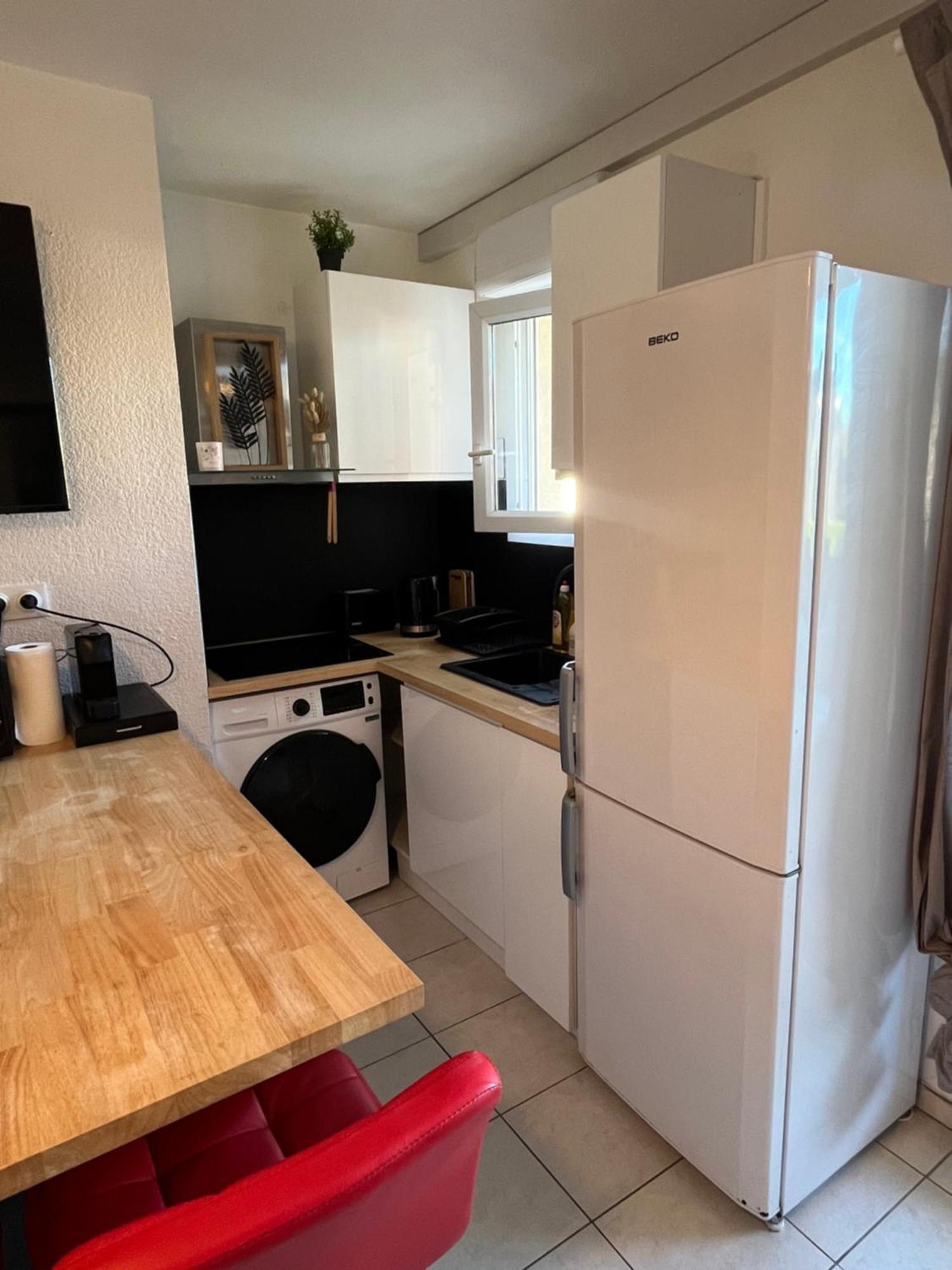 Appartement Joli T2/ Tram/ Clim/ Parking/ Wifi/ Piscine à Montpellier Extérieur photo