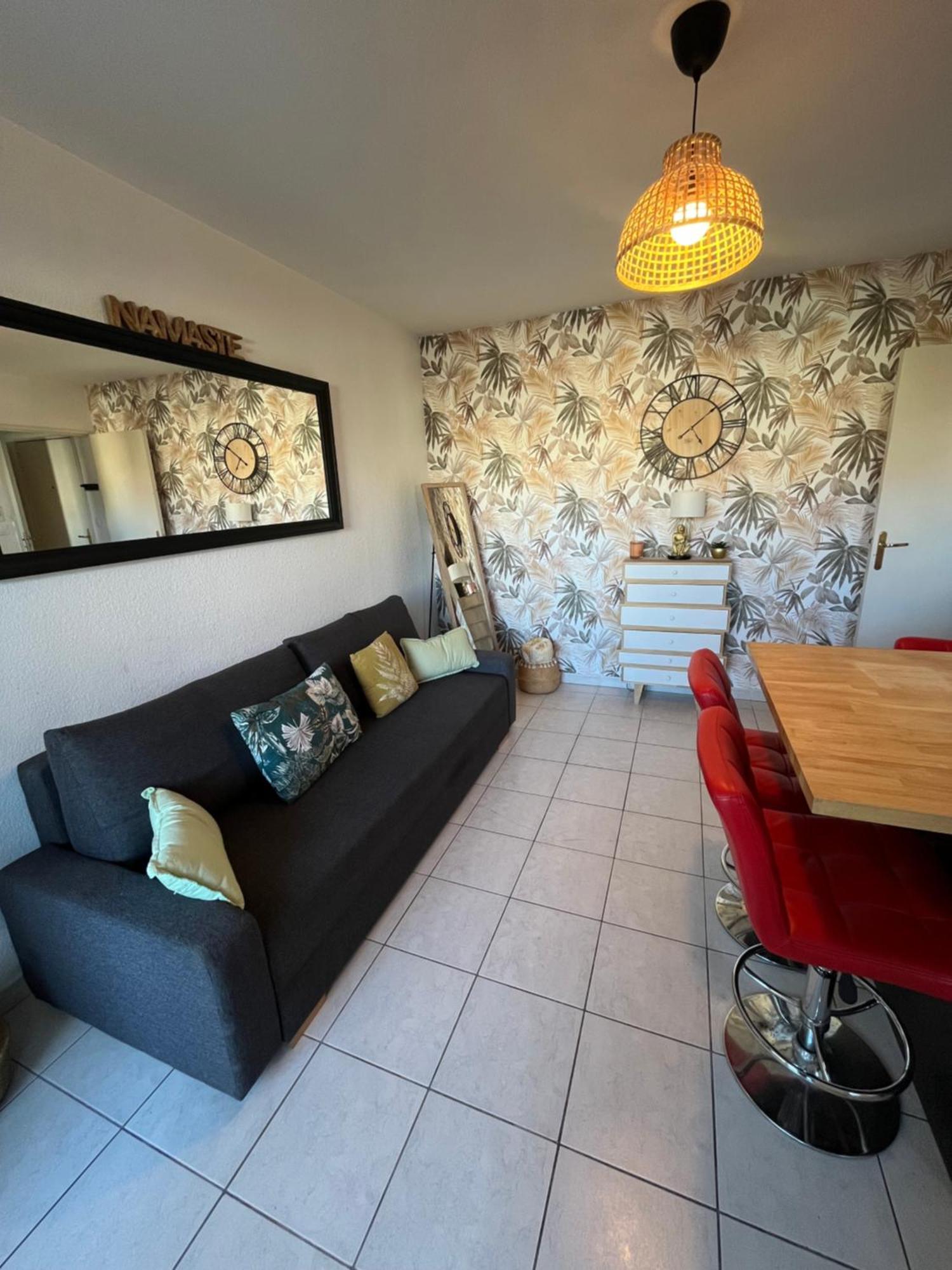 Appartement Joli T2/ Tram/ Clim/ Parking/ Wifi/ Piscine à Montpellier Extérieur photo