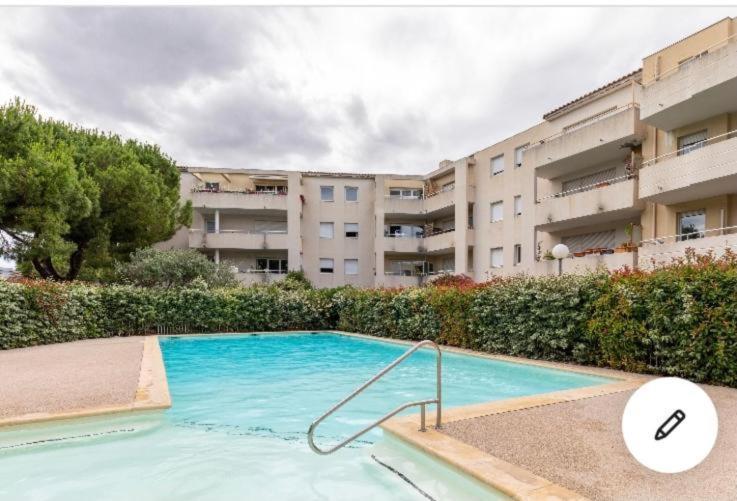 Appartement Joli T2/ Tram/ Clim/ Parking/ Wifi/ Piscine à Montpellier Extérieur photo