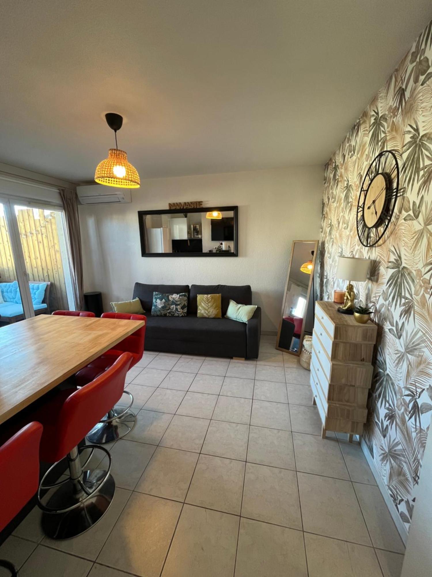 Appartement Joli T2/ Tram/ Clim/ Parking/ Wifi/ Piscine à Montpellier Extérieur photo